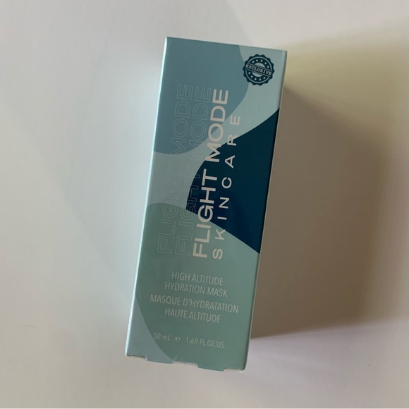 ♡ Flight Mode Hydration Mask - Picture 2 of 2